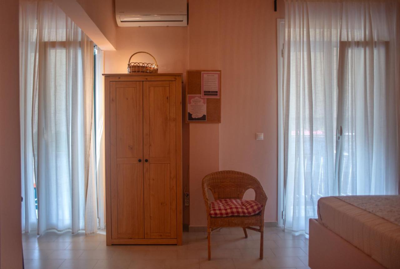 Nina'S Apartment Lixouri Exterior foto